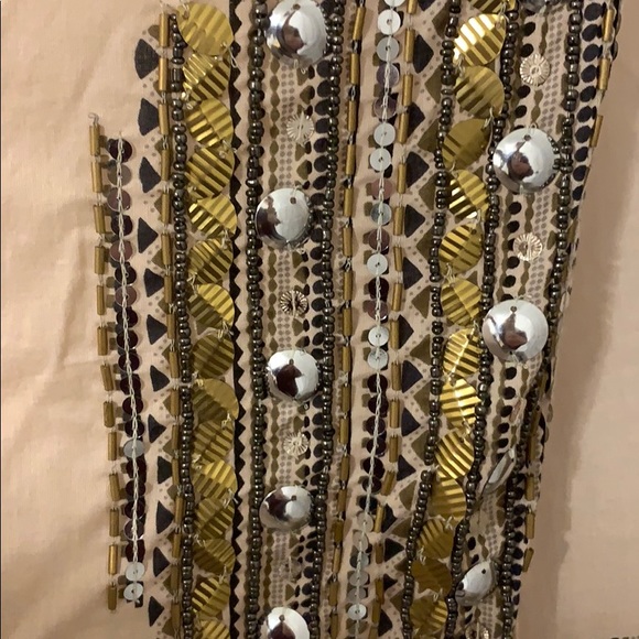 EXPRESS Shawl - Picture 4 of 6